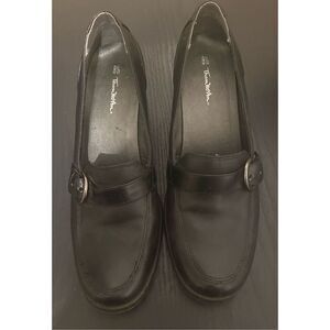 Thom McAn Shoes Size 81/2